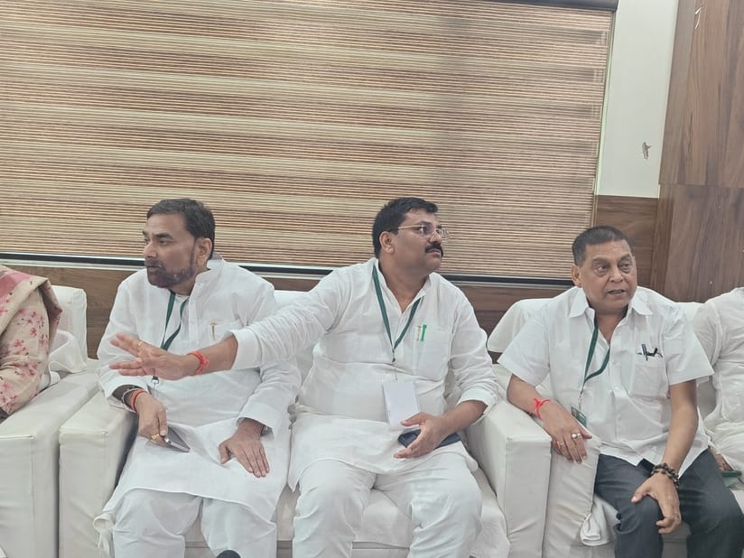 Bihar News: JDU leader Neeraj Kumar targeted RJD party Tej Pratap yadav and Tejashwi Yadav