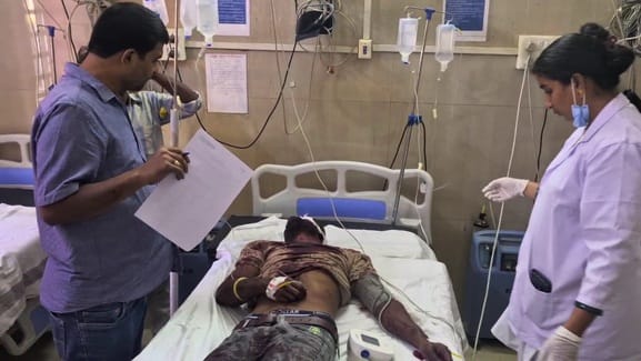 घायलों जिला अस्पताल में चल रहा इलाज।