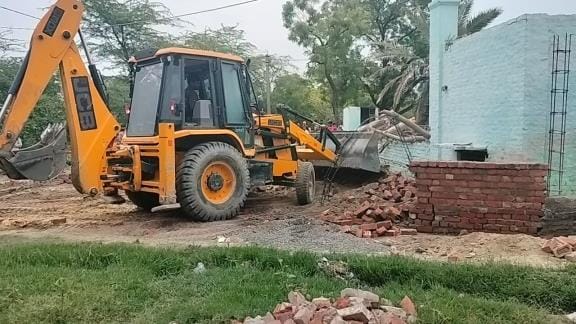 Illegal occupation of village society's land, demolished after uproar