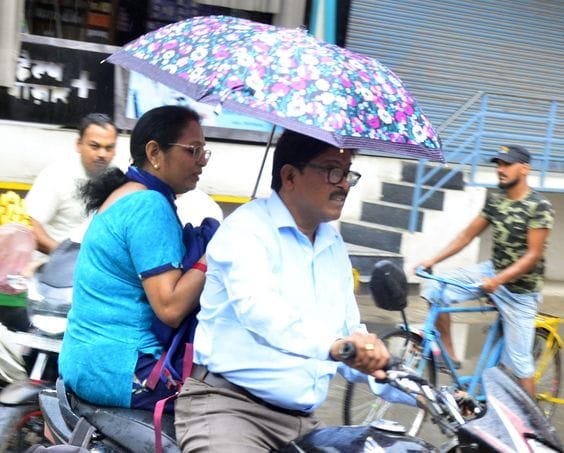 Humidity increased after drizzle, clouds remained overcast