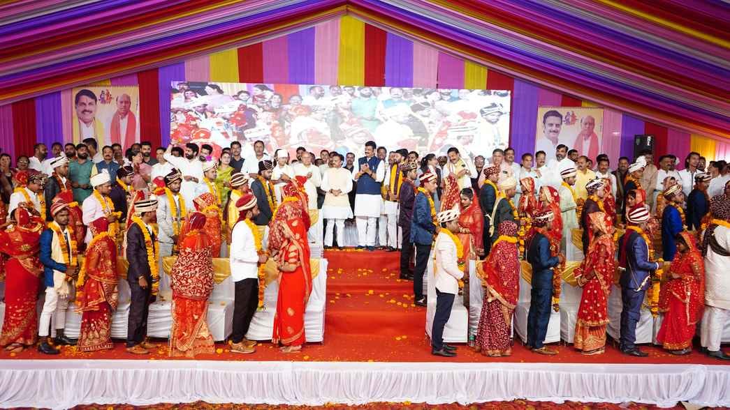1119 couples tied the knot with seven vows, Deputy Chief Minister Shukla gave blessings, CM joined virtually