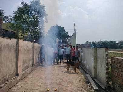 Slogans of Bharat Mata echoed, joy was celebrated, fireworks were burst in large numbers