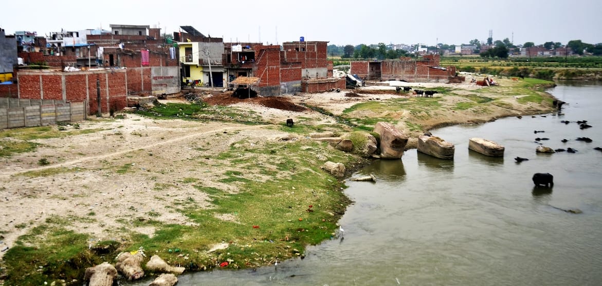 A network of illegal colonies in the lap of Khannaut and Garra rivers