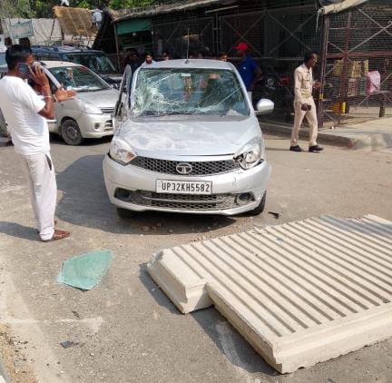A stone fell on a car from an under-construction flyover, the driver survived