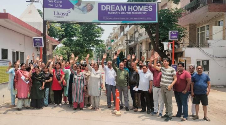 Dream Home Society residents are thirsty for water since last three days, they are managing by ordering tankers