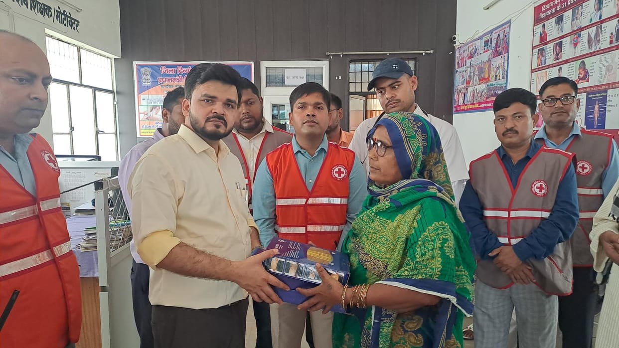 Red Cross Day: Equipment distributed to the handicapped