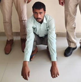 The accused of snatching mobile from a company employee was arrested