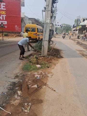 Cooperate with the administration in making the city polythene free