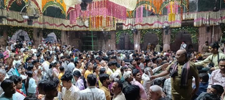Bankebihari Temple Corridor Darshan of four temples together devotees will get these facilities