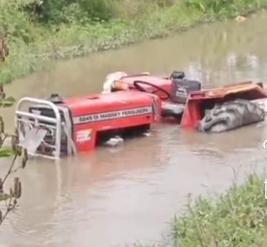 Uncontrolled tractor fell into the drain, soldier died