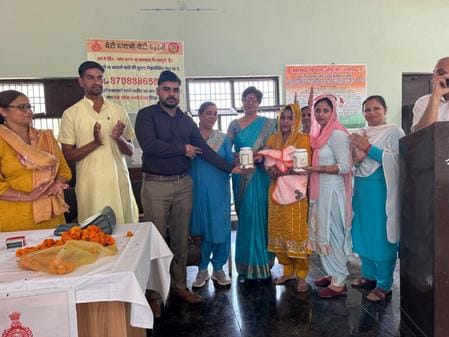 Gram Panchayat will give an honorarium of 2100 rupees on the birth of a daughter