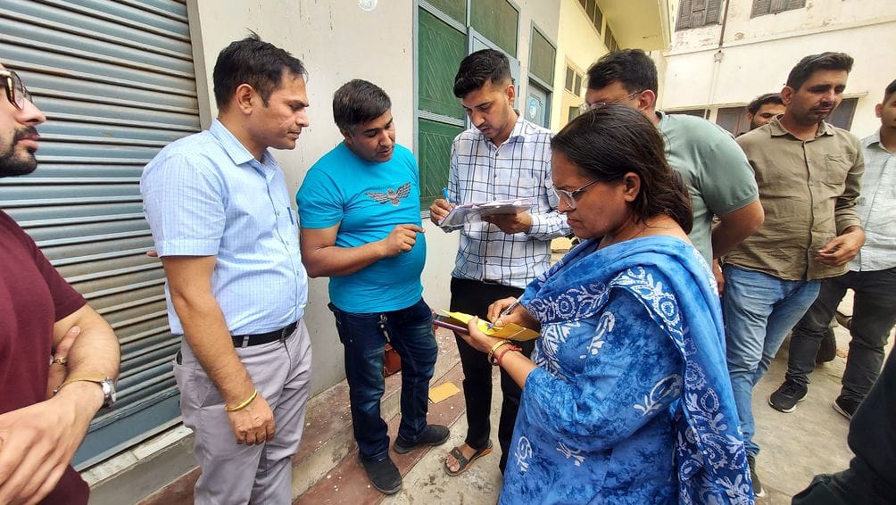 Medicos sealed after fake medicine found