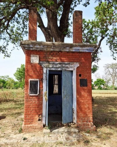The plan to provide free water to farmers is not getting successful