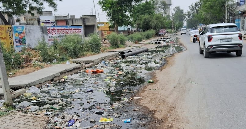Water flowing on roads, increased trouble
