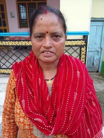 The soldier son returned from Delhi, his mother is waiting for him to come home