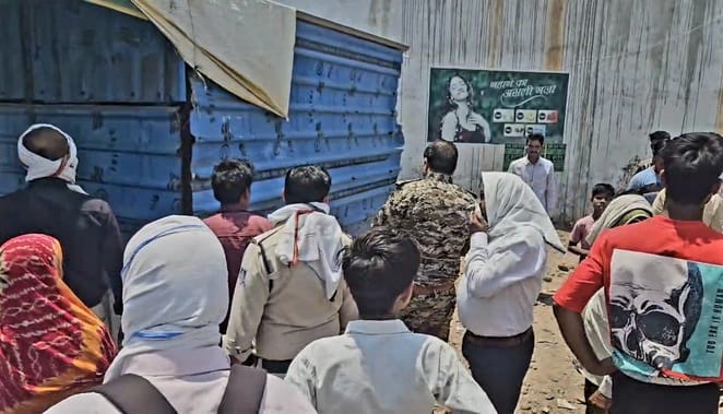 Sagar News: Naked body of a young man found behind Beech Bazar Market