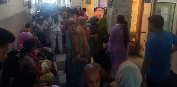 Work is going on in the civil hospital with the help of a female specialistWork is going on in the civil hospital with the help of a female specialist