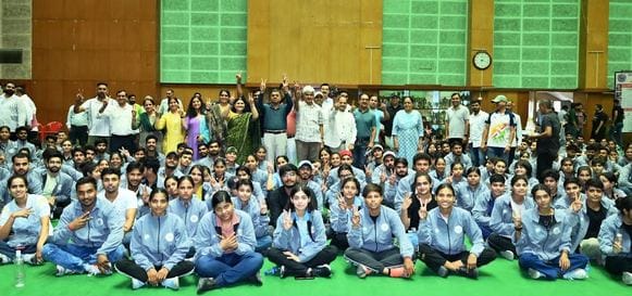 Vice Chancellor honored players in MDU
