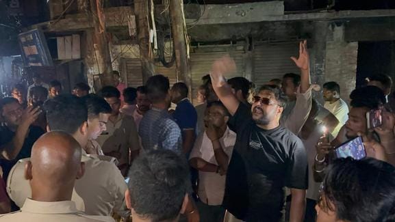 Consumers angry with power cuts took to the streets, blocked gas crossings