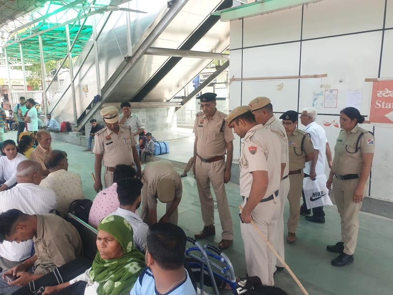 GRP increased investigation, checked documents of vehicles in parking lot