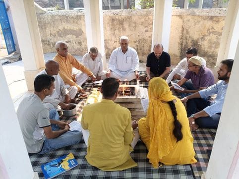 Weekly havan and satsang were conducted in Arya Samaj Mandir