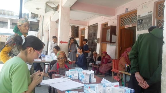 Free checkup of more than 100 patients of Laghati