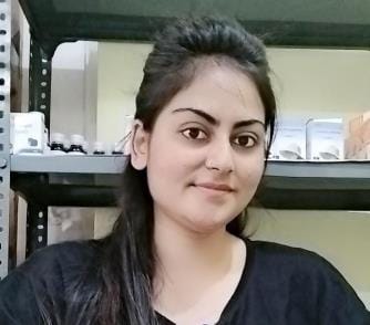 Ritika treats patients with a spirit of service