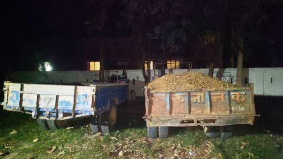 Illegal mining: Two tractor-trolleys seized, sent to police station