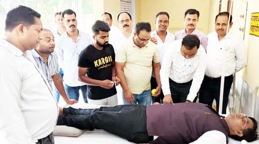 Blood donation done to help soldiers in Puwaiyan
