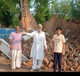 House demolished due to lightning in Bhainsru