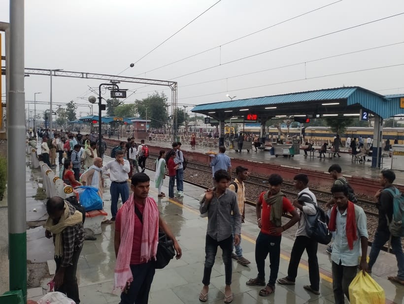 Sachkhand Express arrived with a delay of four and a quarter hours