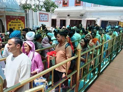 After the ceasefire, devotees started arriving at Shri Nainadevi ji, 7 thousand took darshan