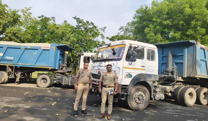 Police seized four overloaded dumpers filled with ballast