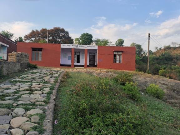 No Boundary wall of Girls School