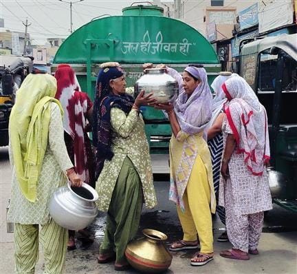 The tanker is empty, the water crisis in Sampla deepens