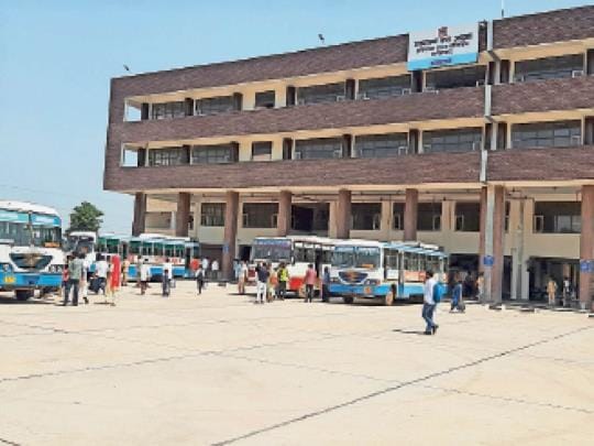 Private bus service for Bhattu started at 7 pm