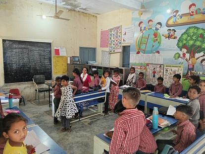 UP: 20182 teachers of council schools transferred, 33484 applications were received for transfer within the di