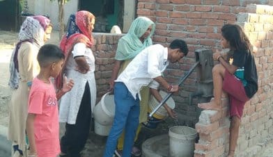 The tank's motor is out of order for three months, villagers are yearning for water