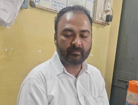 गिरफ्तार आरोपी।