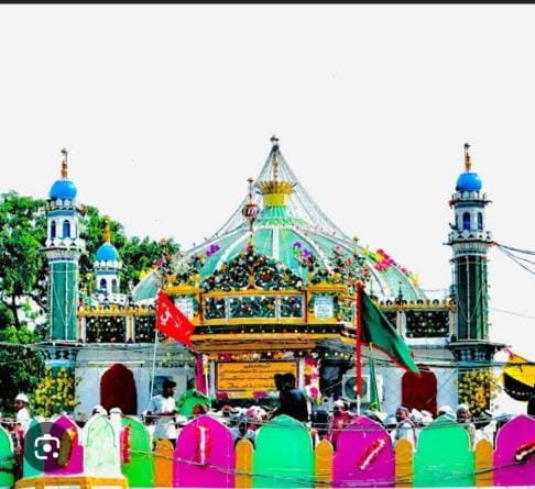 Exit gate will be built in Kichoucha Dargah