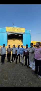 Six hundred quintals of straw donated to the cowshed