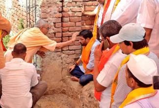 MLA got emotional during the foundation stone laying ceremony
