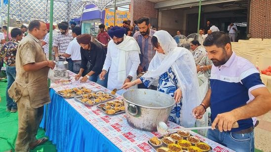 Bhandara organized on the occasion of Prakash Parv of Guru Amar Das in Nalagarh