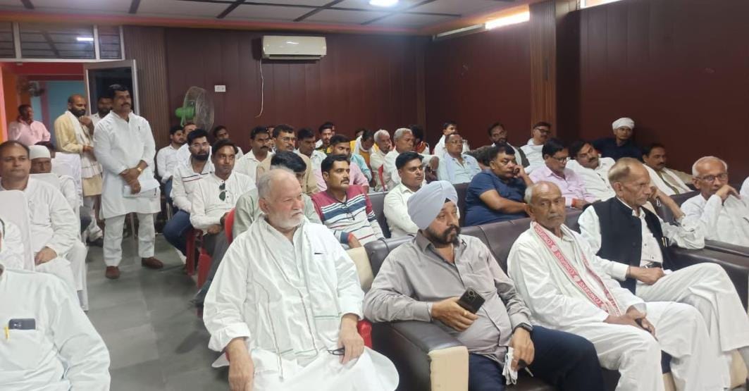 Rebellious sounds echoed in Congress, opposition group made strategy