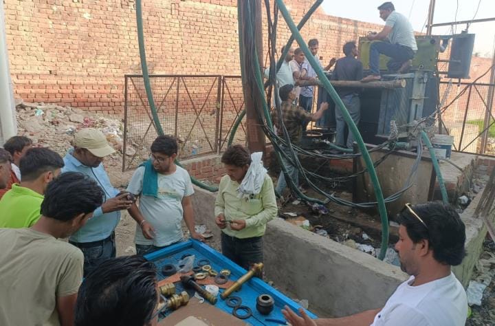 Electricity supply to half the town was cut off for 20 hours, people were in distress