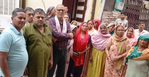 People of Durga Colony are facing shortage of drinking water