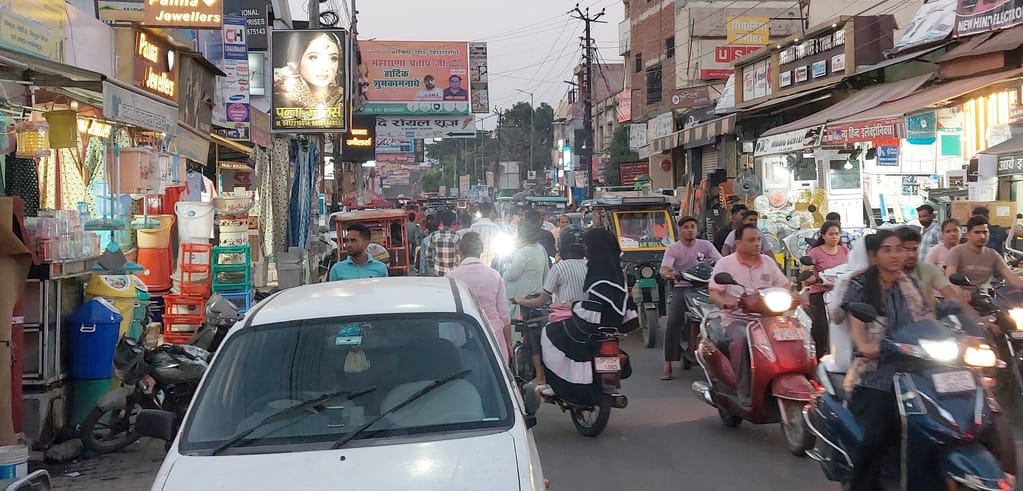 Red mark of encroachment, plan on paper, jam on the road