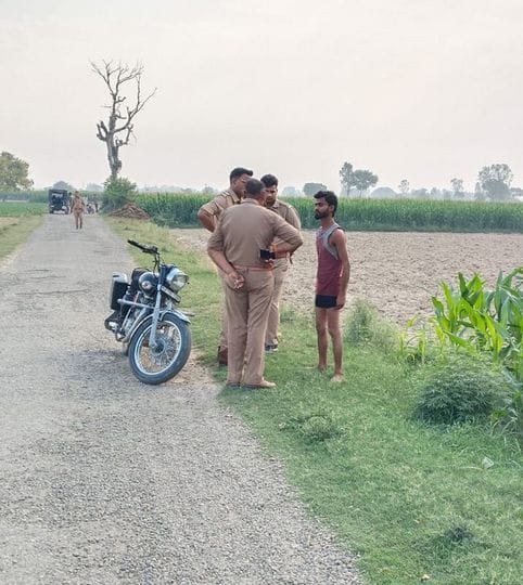 Two parties clashed due to old rivalry, two people including Pradhan were injured due to bullet shots