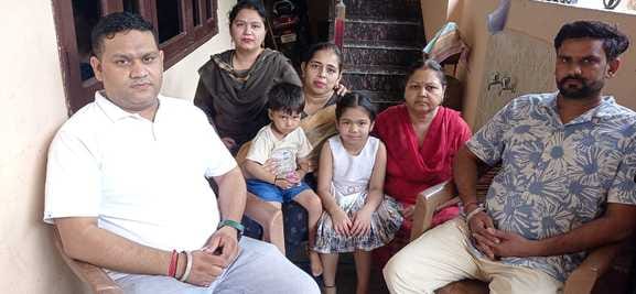 Dharamveer, a soldier injured in the bomb blast, sent his son to the army.