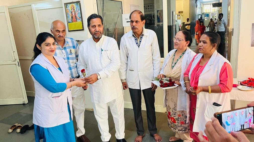 Nurse's sympathy and patience are an integral part of treatment: Prof. Dhiman